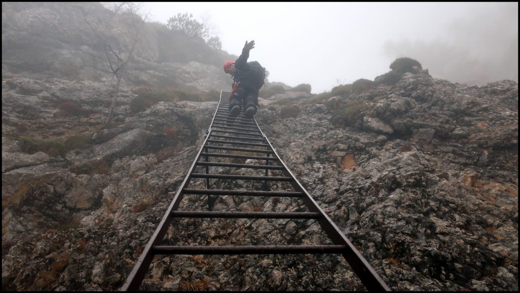 Žebřík na ferratě Alpenvereinssteig